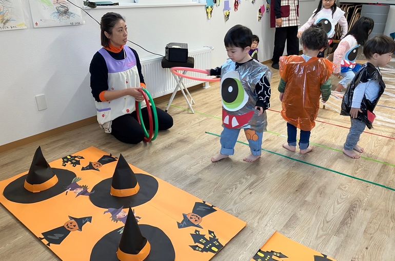 魔女　帽子　輪投げ