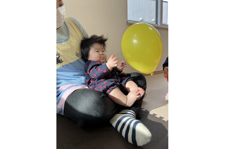 保育園　子ども　あけまして　おめでとう