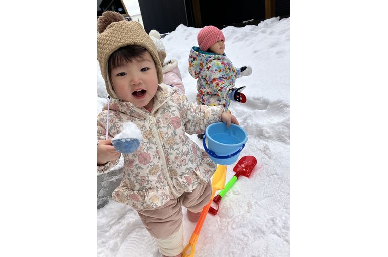雪遊び