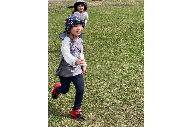 北海道　野幌　保育園　公園遊び　様子