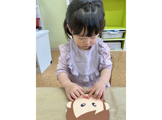 北海道　札幌　南平岸　保育園　母の日　製作　女の子　様子