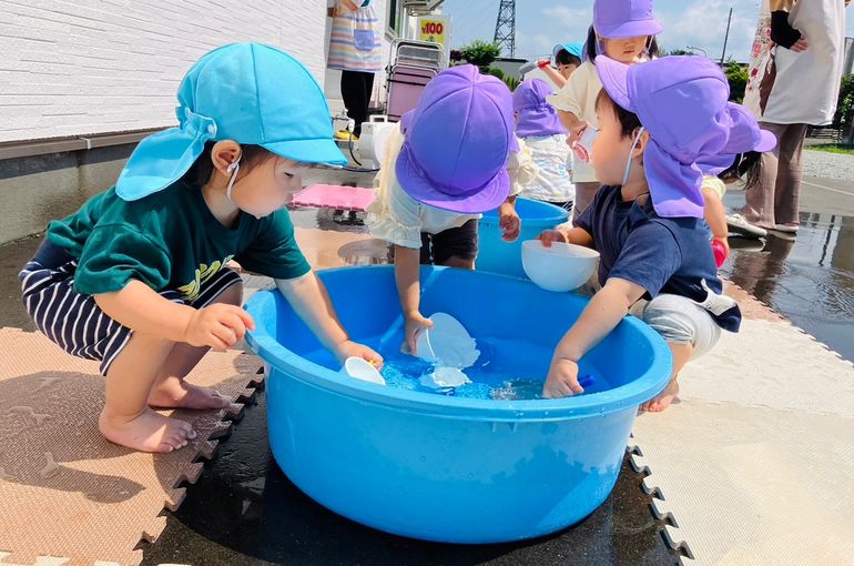 北海道　札幌　厚別　保育園　水遊び　子どもたち　様子