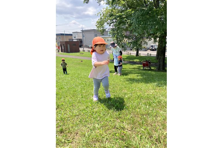 江別　保育園　外遊び