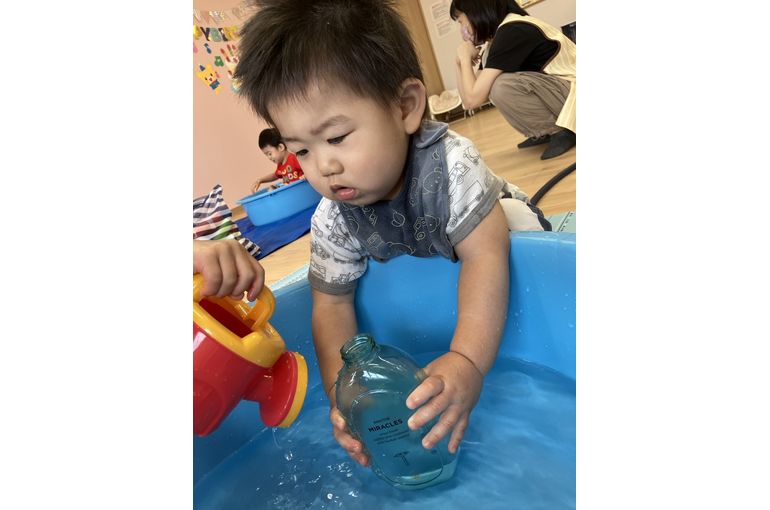 夏　江別　保育園　水遊び