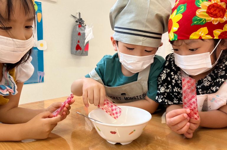 江別市　野幌　保育園　ゼリー作り　様子