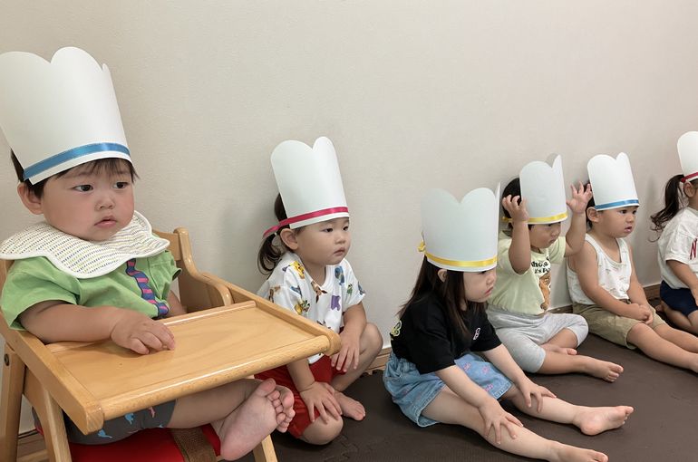 函館市　企業主導型保育園　コックさんになった　子ども達