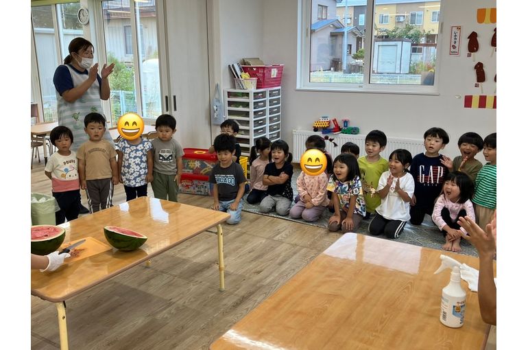 会を盛り上げるこどもたち