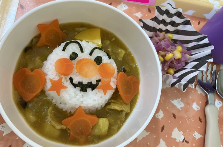 札幌市　南平岸　保育園　ハロウィン　給食　アンパンマン