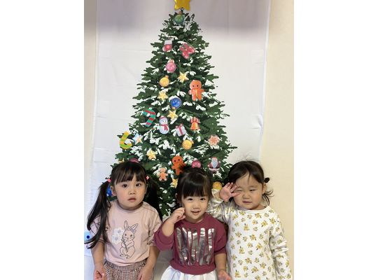 函館　保育園　クリスマスツリー