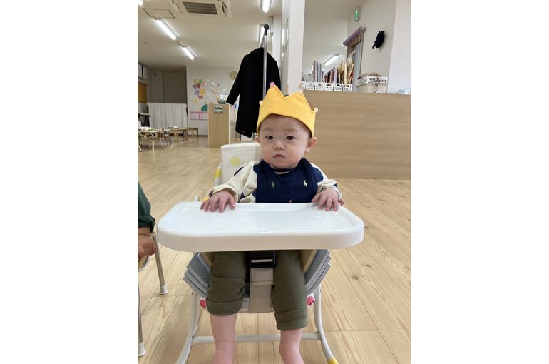 保育園　江別　お誕生会　冠