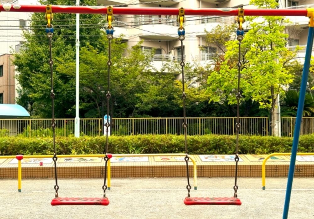 札幌　保育園　公園遊び