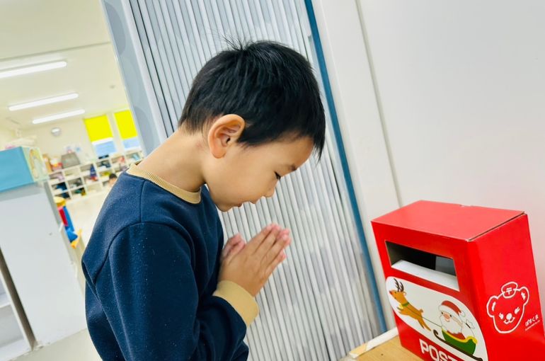 札幌市　厚別　保育園　ポスト　投函　園児