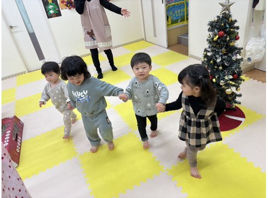 札幌市　南平岸　保育園　クリスマス