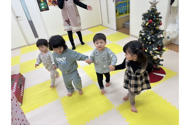 札幌市　南平岸　保育園　クリスマス
