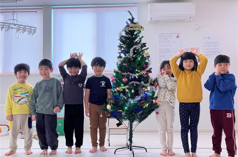 江別市　野幌保育園　ツリー　完成