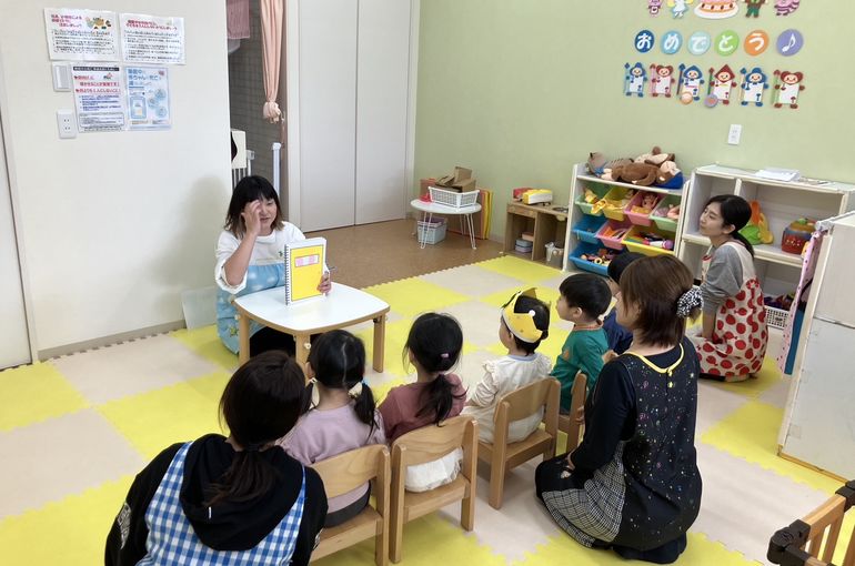 札幌市　南平岸　保育園　だしもの　とんとんとんだあれ