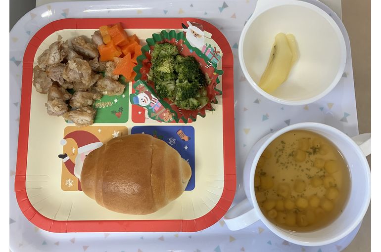 函館　保育園　クリスマス　給食