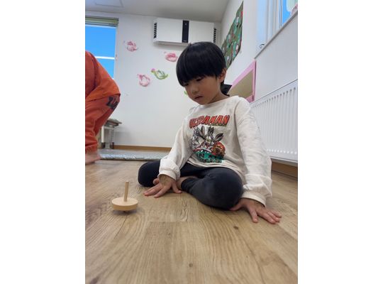 江別市　江別　保育園　こま　遊び　様子