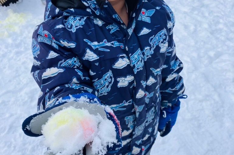 札幌　厚別　保育園　雪遊び