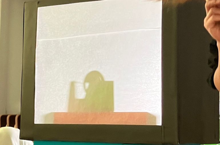 江別市　江別　認定保育園　シルエット　クイズ