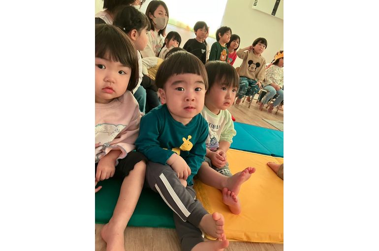 江別市　江別　保育園　シルエットクイズ　楽しむ　園児