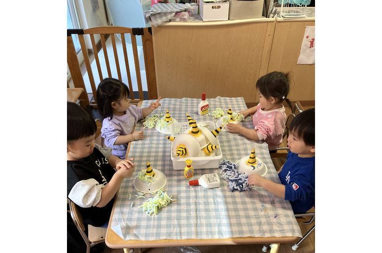企業主導型保育園,保育所,函館市,節分,制作,帽子,子どもたち,様子