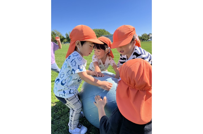 バランスボールで遊びましたよ